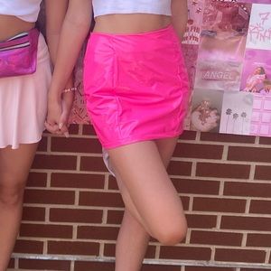hot pink faux leather skirt, shein, size US 4